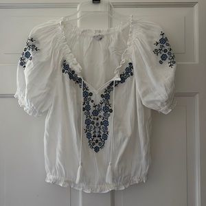 Lucky brand white with flower design tassel tie short sleeve XS shirt